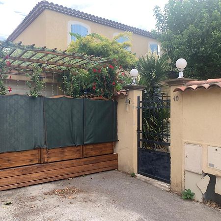 Studio Oustaou Acces Piscine Marseilles Exterior foto